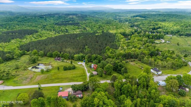 9438-0 Morgan County Hwy, Sunbright, TN 37872