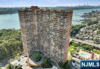 100 Old Palisade Road 1112, Fort Lee, NJ 07024