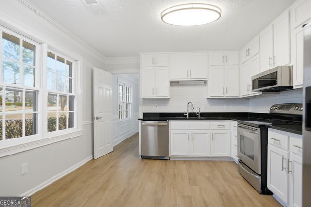 3228 Hildas Corner SE, Conyers, GA 30013