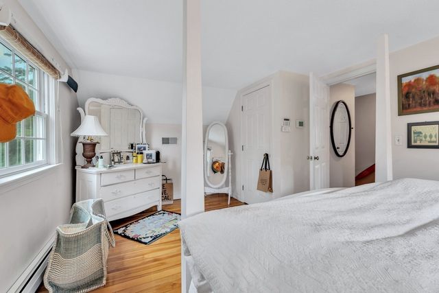 8 Midway Rd, Bourne, MA 02559