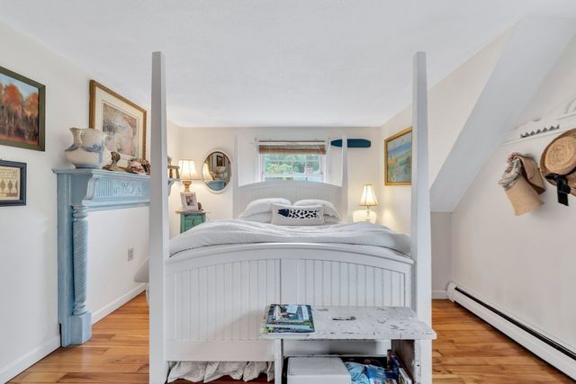 8 Midway Rd, Bourne, MA 02559