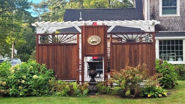 8 Midway Rd, Bourne, MA 02559