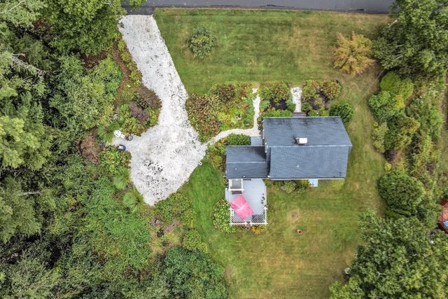 8 Midway Rd, Bourne, MA 02559