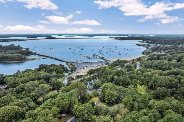 8 Midway Rd, Bourne, MA 02559