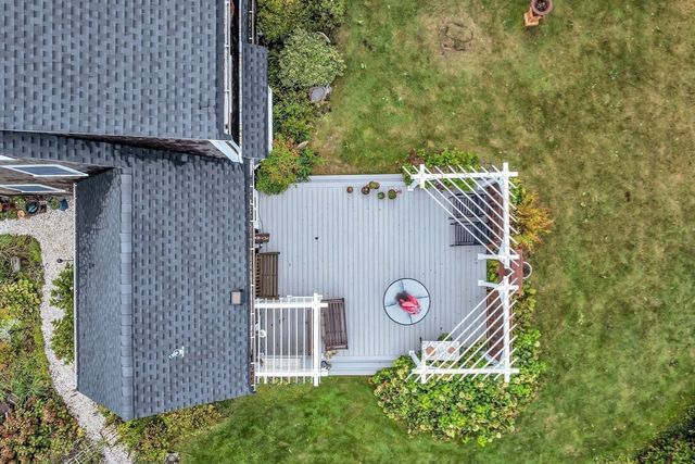 8 Midway Rd, Bourne, MA 02559