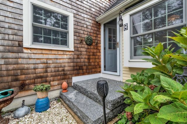 8 Midway Rd, Bourne, MA 02559