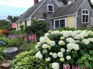 8 Midway Rd, Bourne, MA 02559