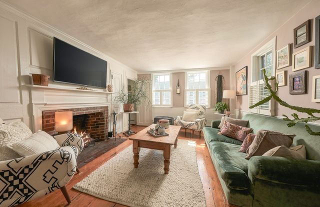 217 North St, Hingham, MA 02043