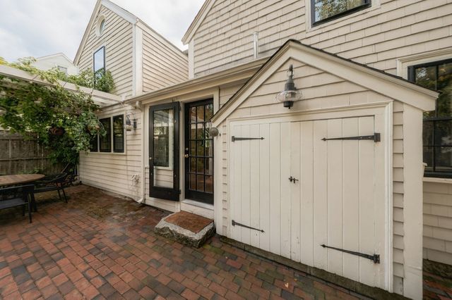 217 North St, Hingham, MA 02043