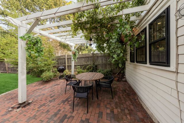 217 North St, Hingham, MA 02043