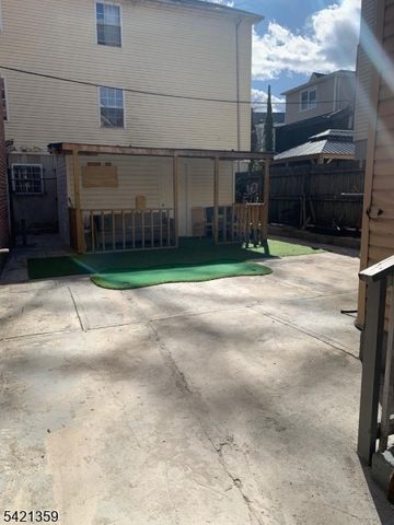 238 6Th Ave W, Newark City, NJ 07107