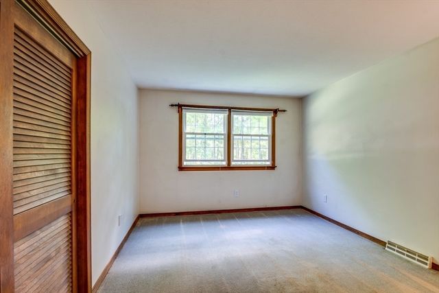 41 Oakmont Ave, Westminster, MA 01473