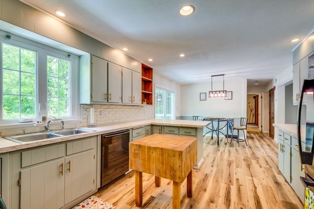 41 Oakmont Ave, Westminster, MA 01473