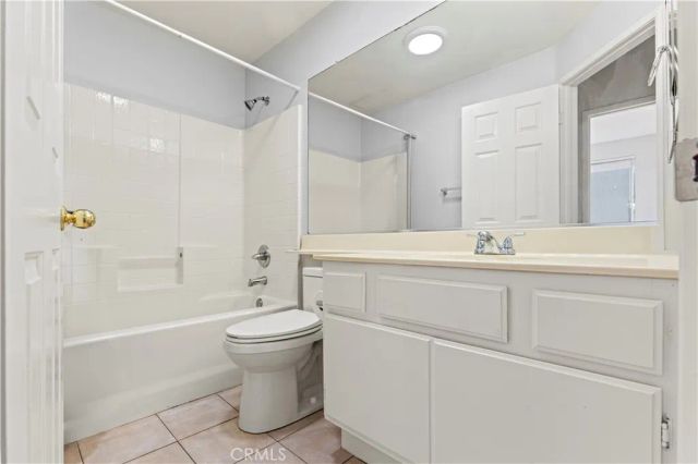 1916 Olympia Fields, Corona, CA 92883