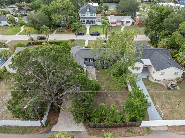 446 37TH AVENUE NE, St Petersburg, FL 33704