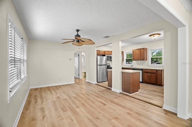 446 37TH AVENUE NE, St Petersburg, FL 33704