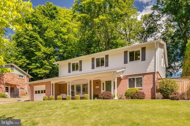 5211 STONINGTON DR, Fairfax, VA 22032