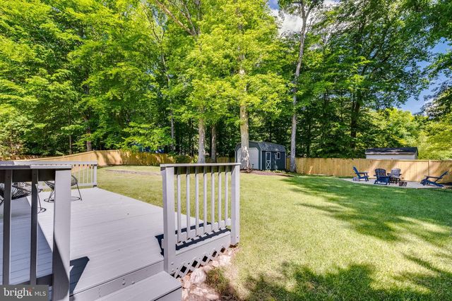 5211 STONINGTON DR, Fairfax, VA 22032