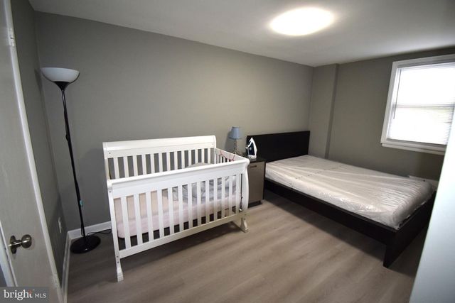 735 WINDSOR CIR, Folcroft, PA 19032