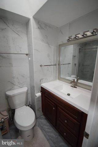 735 WINDSOR CIR, Folcroft, PA 19032