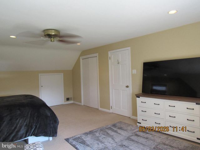 1276 STUMP HALL RD, Collegeville, PA 19426