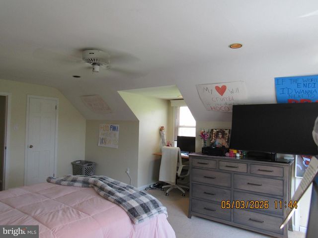 1276 STUMP HALL RD, Collegeville, PA 19426