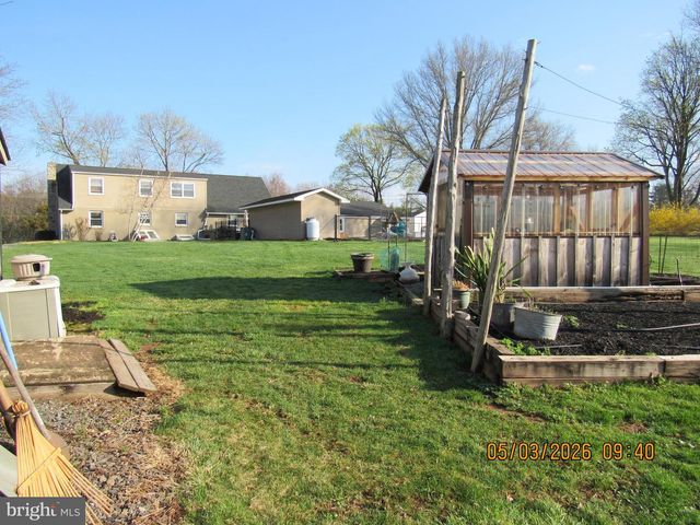 1276 STUMP HALL RD, Collegeville, PA 19426