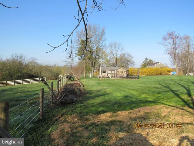 1276 STUMP HALL RD, Collegeville, PA 19426