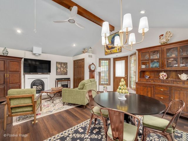 4733 S Pershing Avenue, Downers Grove, IL 60515