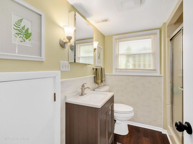 4733 S Pershing Avenue, Downers Grove, IL 60515
