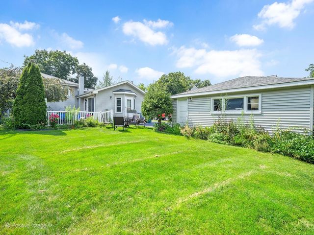 4733 S Pershing Avenue, Downers Grove, IL 60515