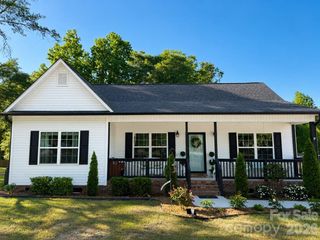 309 E Godfrey Street, Pageland, SC 29728