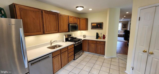 1711 SMEDLEY CT, Ambler, PA 19002