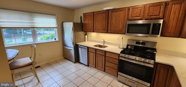 1711 SMEDLEY CT, Ambler, PA 19002