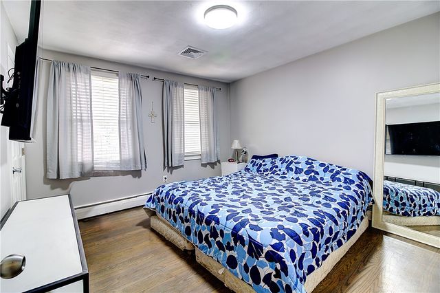 21 Sarah Lane, Warwick, RI 02889