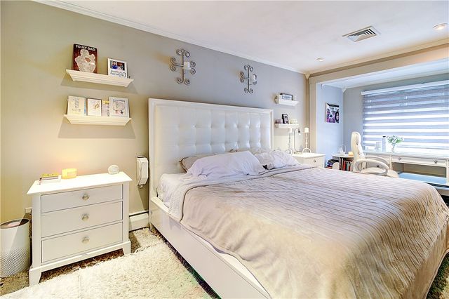 21 Sarah Lane, Warwick, RI 02889