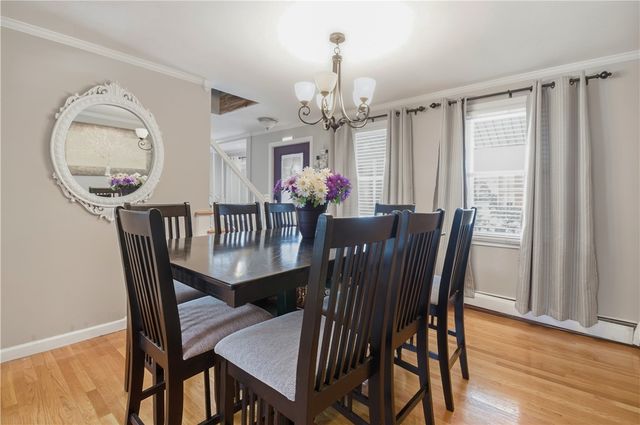 21 Sarah Lane, Warwick, RI 02889