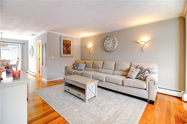 21 Sarah Lane, Warwick, RI 02889