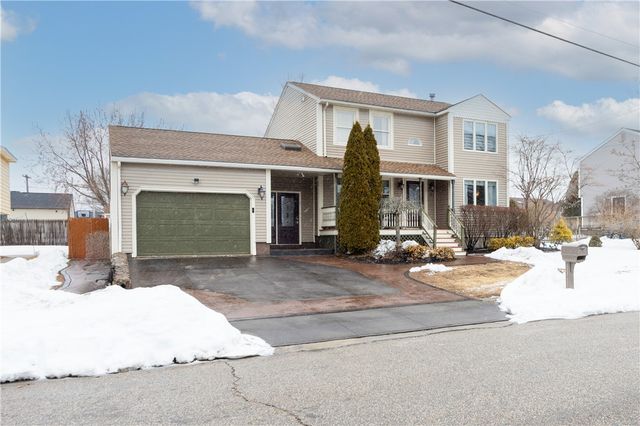 21 Sarah Lane, Warwick, RI 02889