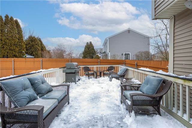 21 Sarah Lane, Warwick, RI 02889