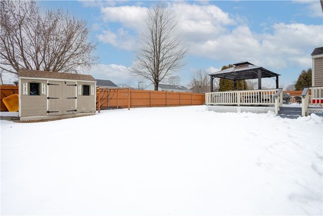 21 Sarah Lane, Warwick, RI 02889