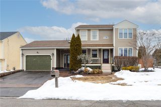 21 Sarah Lane, Warwick, RI 02889