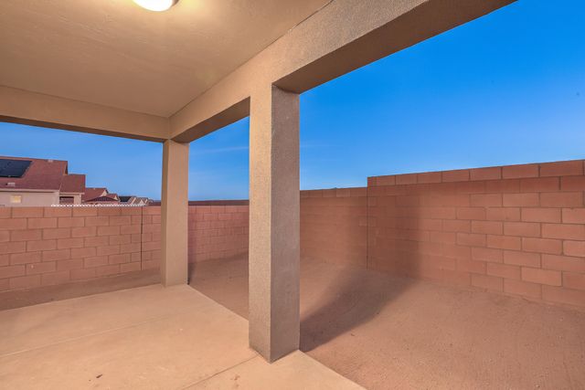 4157 Crowned Eagle Loop NE, Rio Rancho, NM 87144