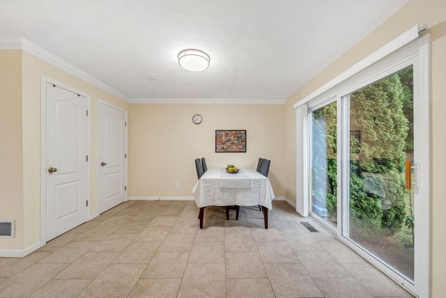22 Bradley Dr D, Groton, MA 01450