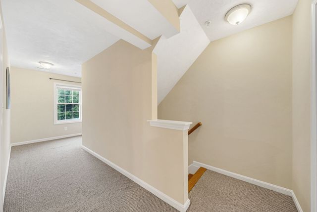 22 Bradley Dr D, Groton, MA 01450