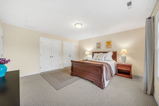 22 Bradley Dr D, Groton, MA 01450