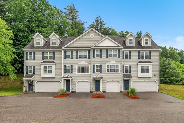 22 Bradley Dr D, Groton, MA 01450