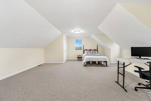 22 Bradley Dr D, Groton, MA 01450