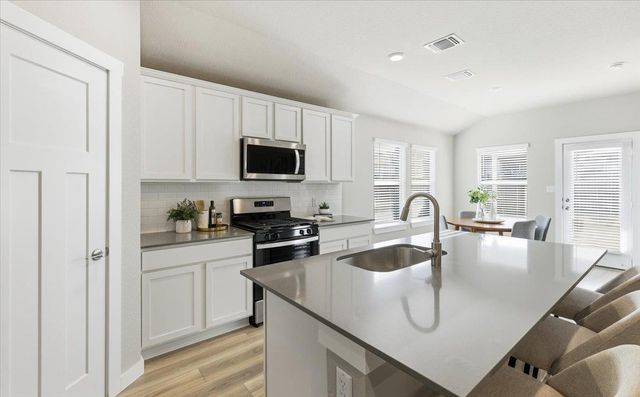 1145 Tipton ST, Georgetown, TX 78633