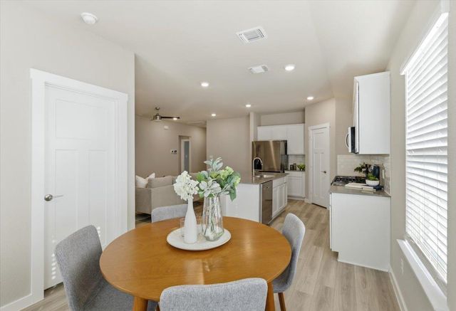 1145 Tipton ST, Georgetown, TX 78633